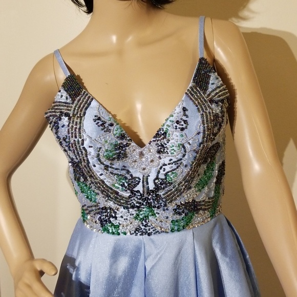 Nwot Beaded‎ shimmery gown - Picture 2 of 9